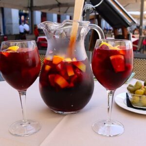 TAPAS, RISADAS E SANGRIA EM MADRID